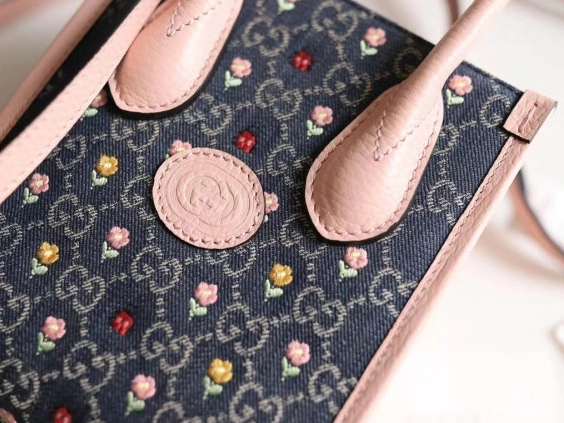 First bag ru with Interlocking G tote Gucci bag Mini 0808